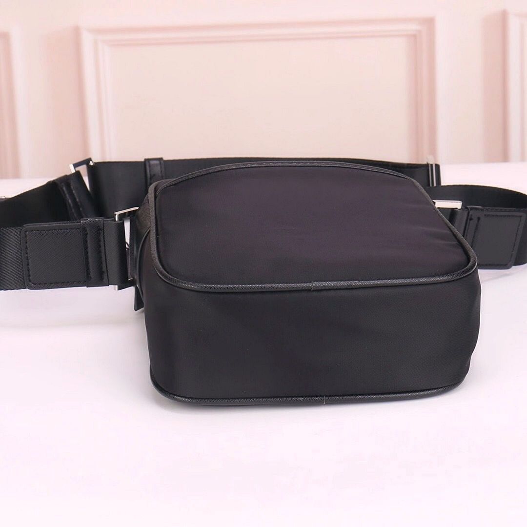 Wholesale Canvas cross Body bag men fashion messenger bag classic satchel waterproof canvas shoulder bag parachute fabric men camera purse