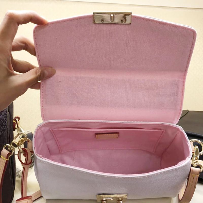 Wholesale handbags for women leather messenger bag lady fashion satchel shoulder bag woman presbyopic package croisette damier purse tote