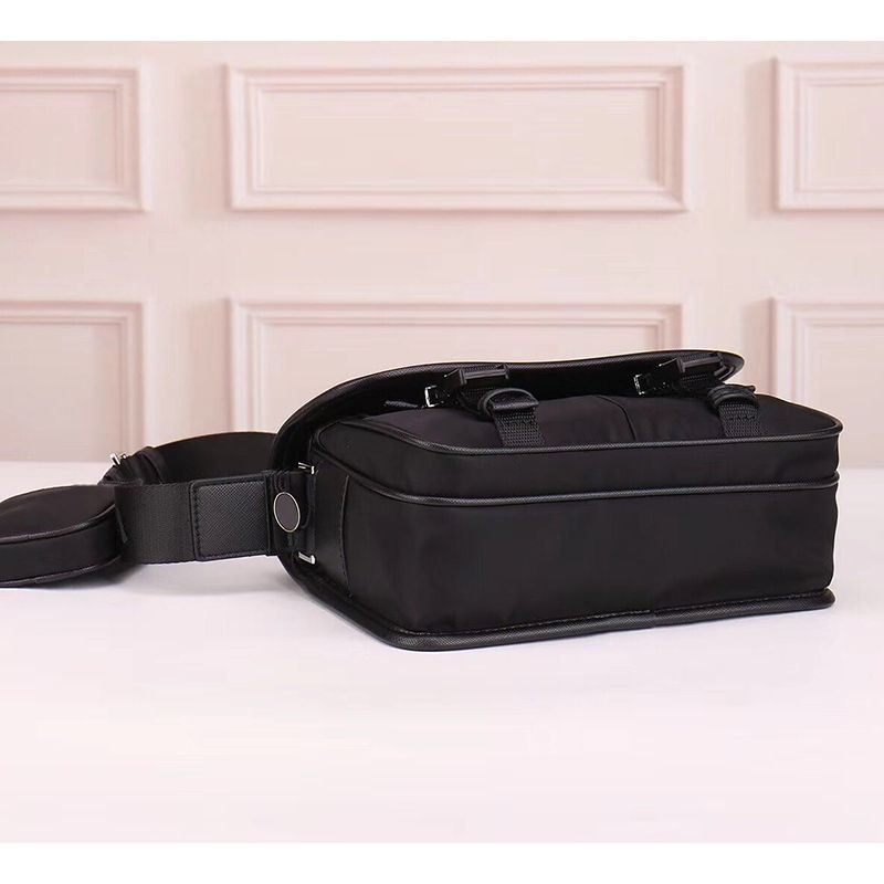 Wholesale new canvas cross Body bag men messenger bag classic cross body satchel waterproof canvas shoulder bag parachute fabric men purse