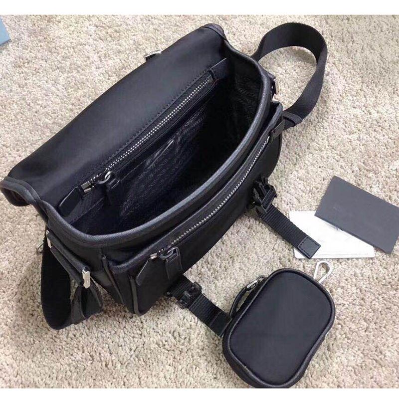 Wholesale new canvas cross Body bag men messenger bag classic cross body satchel waterproof canvas shoulder bag parachute fabric men purse