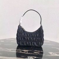 Ruched black