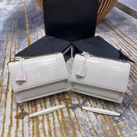 White Alligator+gold chain