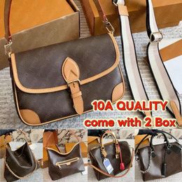 Genuine Leather Boston Bag Women Luxury Designer Handbags Premium Texture Crossbody Shoulder Purse Commuting Tote Messenger Satchel Ladies Womens Purse PRPU