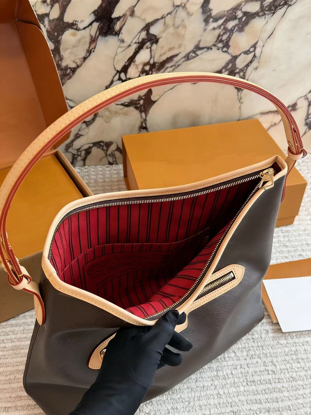 Genuine Leather Boston Bag Women Luxury Designer Handbags Premium Texture Crossbody Shoulder Purse Commuting Tote Messenger Satchel Ladies Womens Purse PRPU