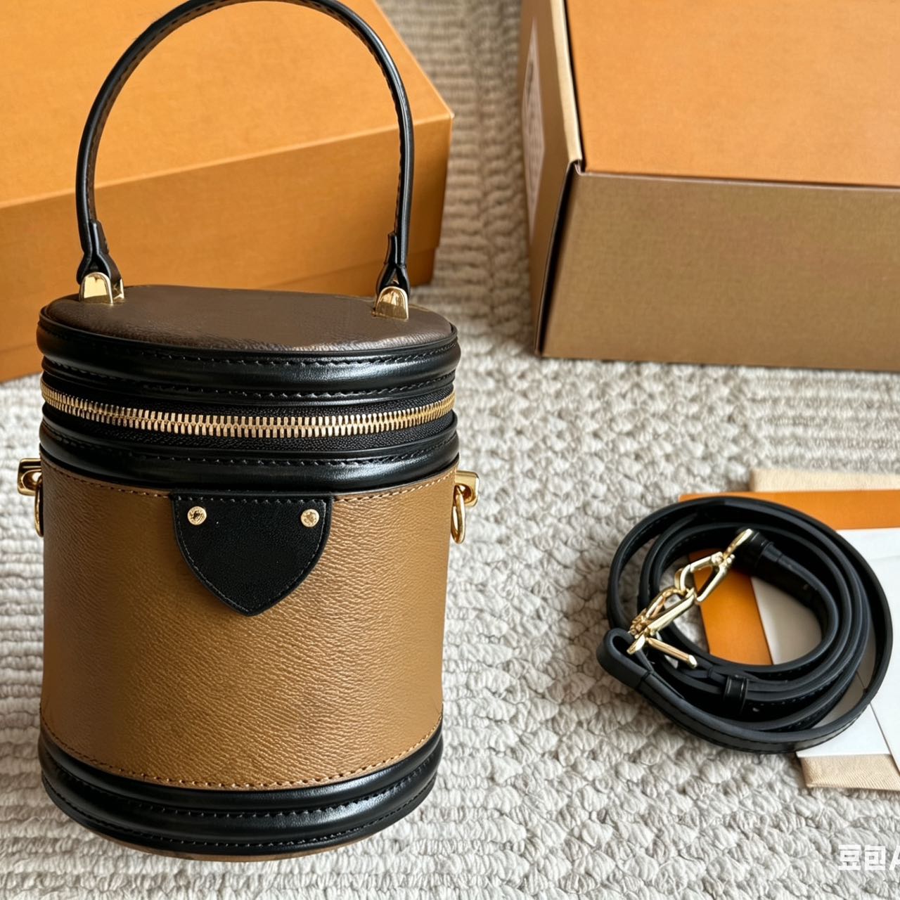 Vintage Designer Bags For Women Luxury Crossbody Handbags Totes Classic Metal Corner Shoulder Purses Retro Box Bag Fashion Messenger Bag With Box Womans Purse PRPU